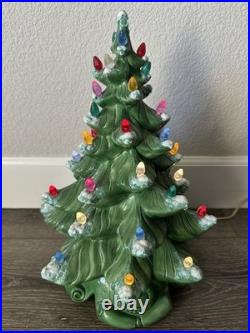 VTG 1967 Atlantic Mold Ceramic Green Christmas Tree & Base w Flocked Snow READ