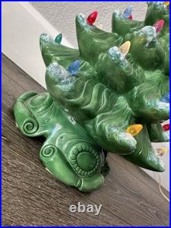 VTG 1967 Atlantic Mold Ceramic Green Christmas Tree & Base w Flocked Snow READ