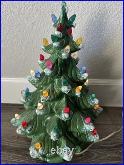 VTG 1967 Atlantic Mold Ceramic Green Christmas Tree & Base w Flocked Snow READ