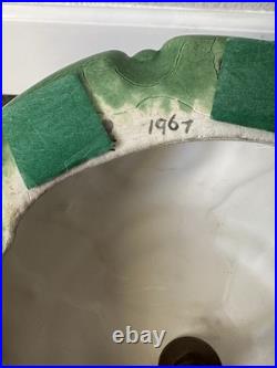 VTG 1967 Atlantic Mold Ceramic Green Christmas Tree & Base w Flocked Snow READ