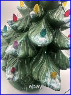 VTG 1967 Atlantic Mold Ceramic Green Christmas Tree & Base w Flocked Snow READ