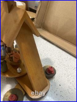 VTG Dregno 85/212 Holy Crèche Carousel Pyramid Made In East Germany Windmill IOB