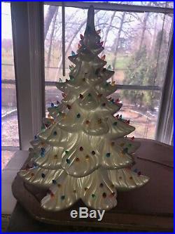 Vintage 20 Lighted Ceramic Christmas Tree in Pearl White