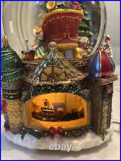 Vintage Musical Light Up NUTCRACKER Large Snow Globe with Moving Carousel 10