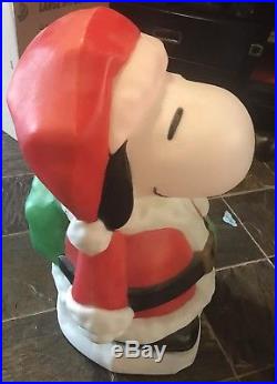 Vintage Snoopy Santa's Best Christmas Lighted Blow Mold Yard Decor A7908