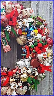 Vintage Wood & Glass Ornament 21 Christmas Holiday Wreath Hand Crafted Clock