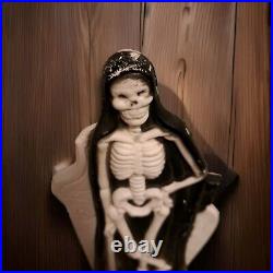 Vtg Halloween Blow Mold Skeleton Grim Reaper Graveyard Tombstone Tabletop Light