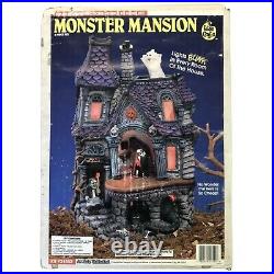 Wee Craft Monster Mansion #21552 Accents Unlimited Halloween Light Up Unpainted