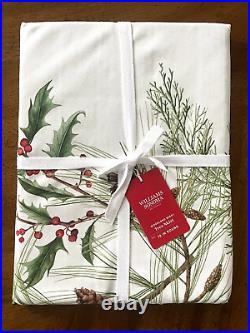 Williams Sonoma WOODLAND BERRY Tree Skirt