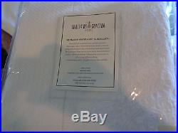 Williams Sonoma White Heirloom Matelasse tablecloth 70 X 126 New